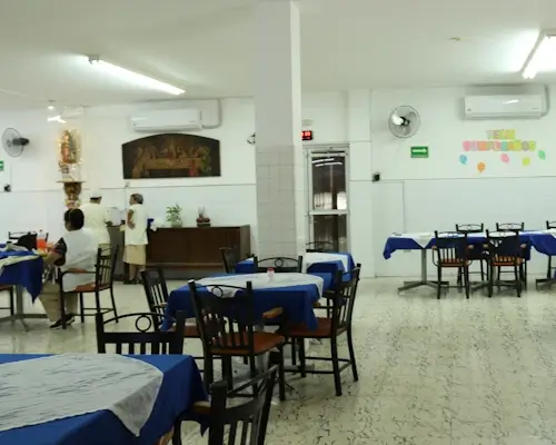 Salón del comedor del asilo